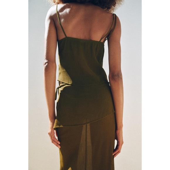 Zara Semi-Sheer Textured Wrap Skirt In Green Size M NWT - Picture 2 of 13